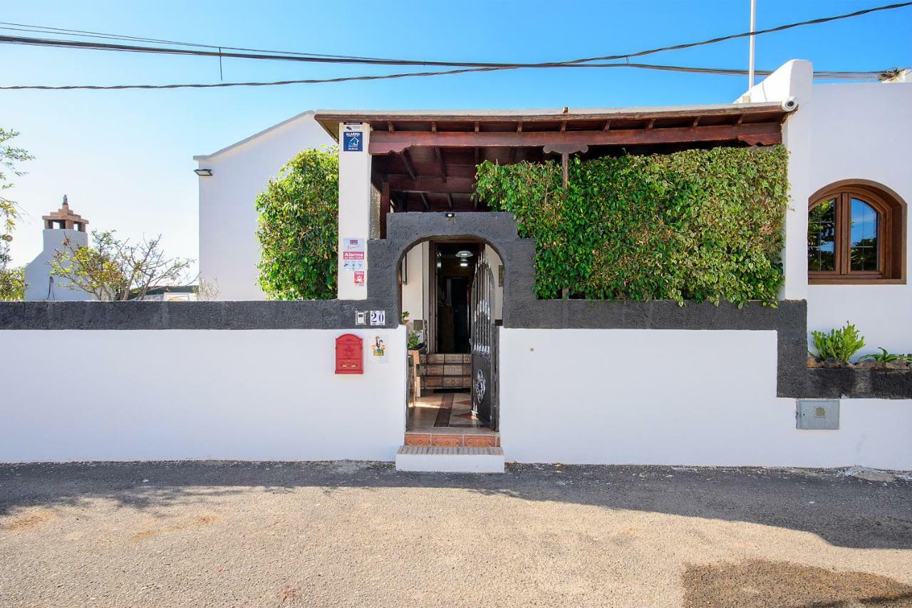 Hearth Away From House. Breia Villa Puerto del Carmen  Esterno foto