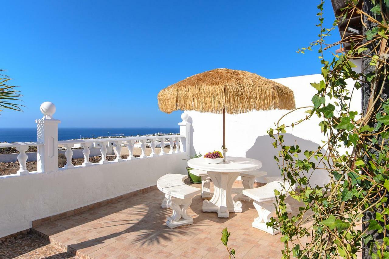 Hearth Away From House. Breia Villa Puerto del Carmen  Esterno foto